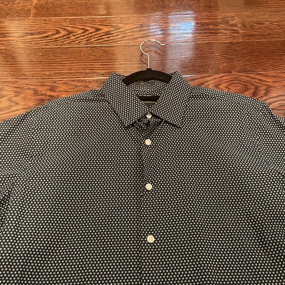 Neiman Marcus Button Down - Picture 2 of 13